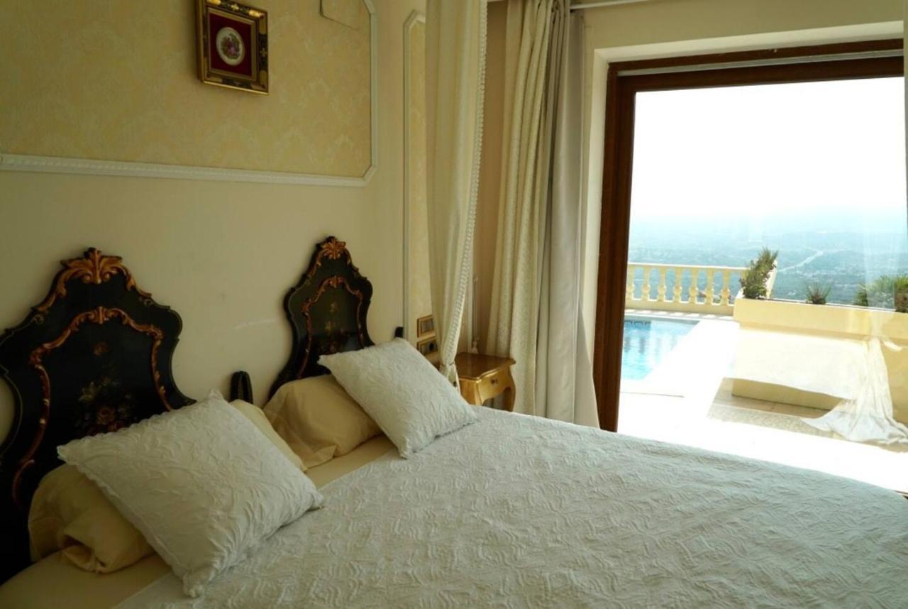 Villa Aleandra Con Maravillosas Vistas Al Mar! อัลเตอา ภายนอก รูปภาพ
